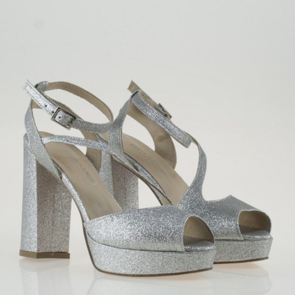 Sandalo elegante in glitter argento