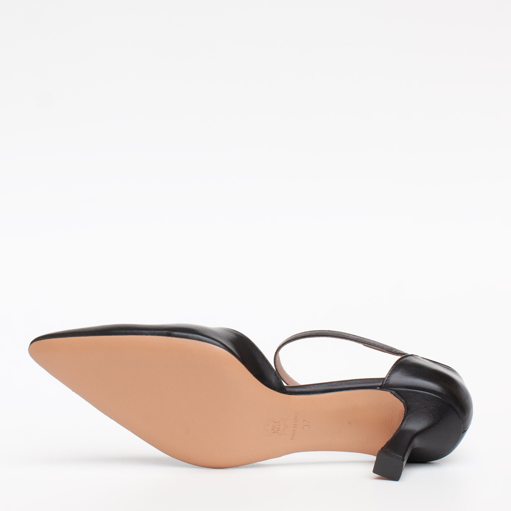 Scarpa décolleté elegante nera pelle tacco medio 6 cm cinturino punta sfilata