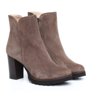 Stivaletto Beige in Camoscio Tacco Alto Cervone