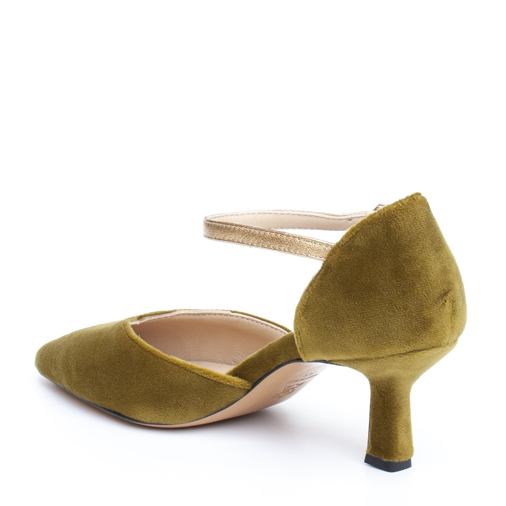 Acid Green Velvet Pumps with a Medium Heel