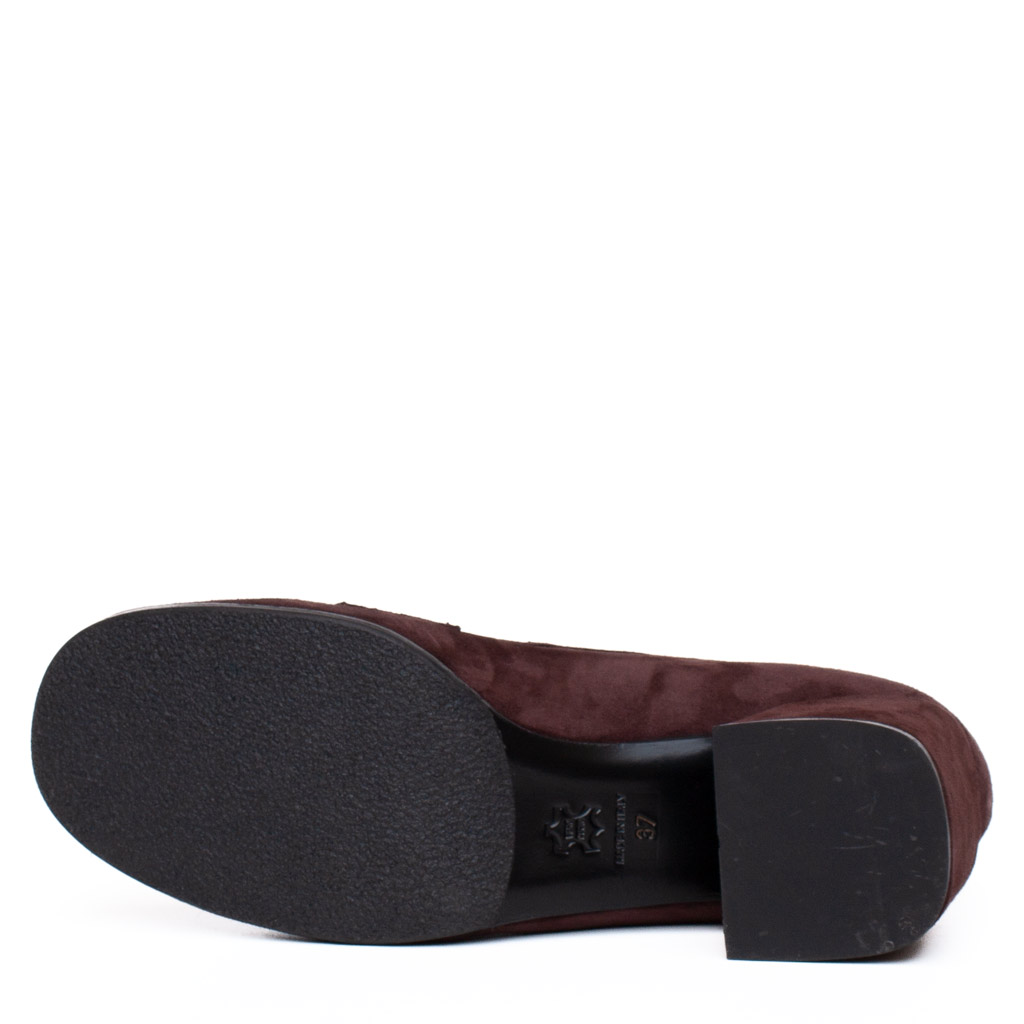 Brown Suede Loafers with Chunky Heels and Tassels
