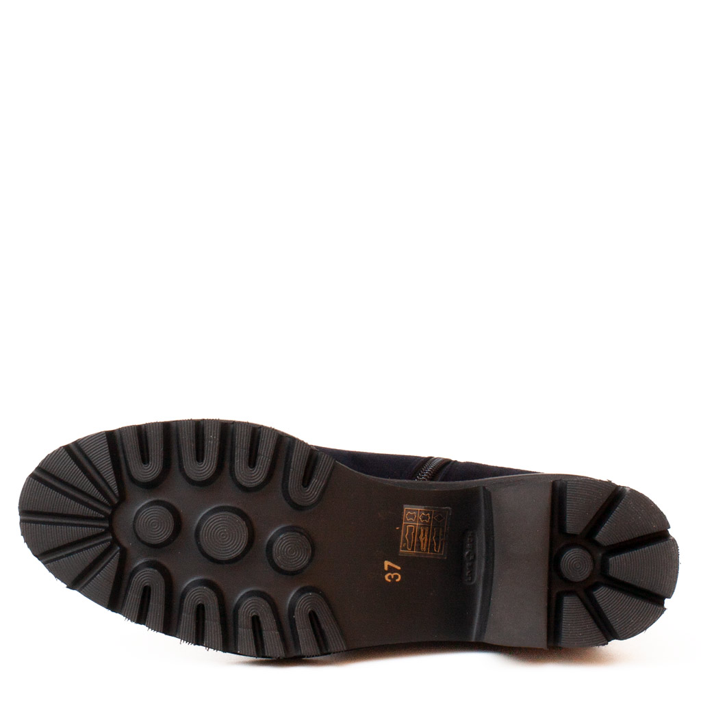 Stivali Chelsea donna in camoscio blu navy con elastico laterale e suola carrarmato