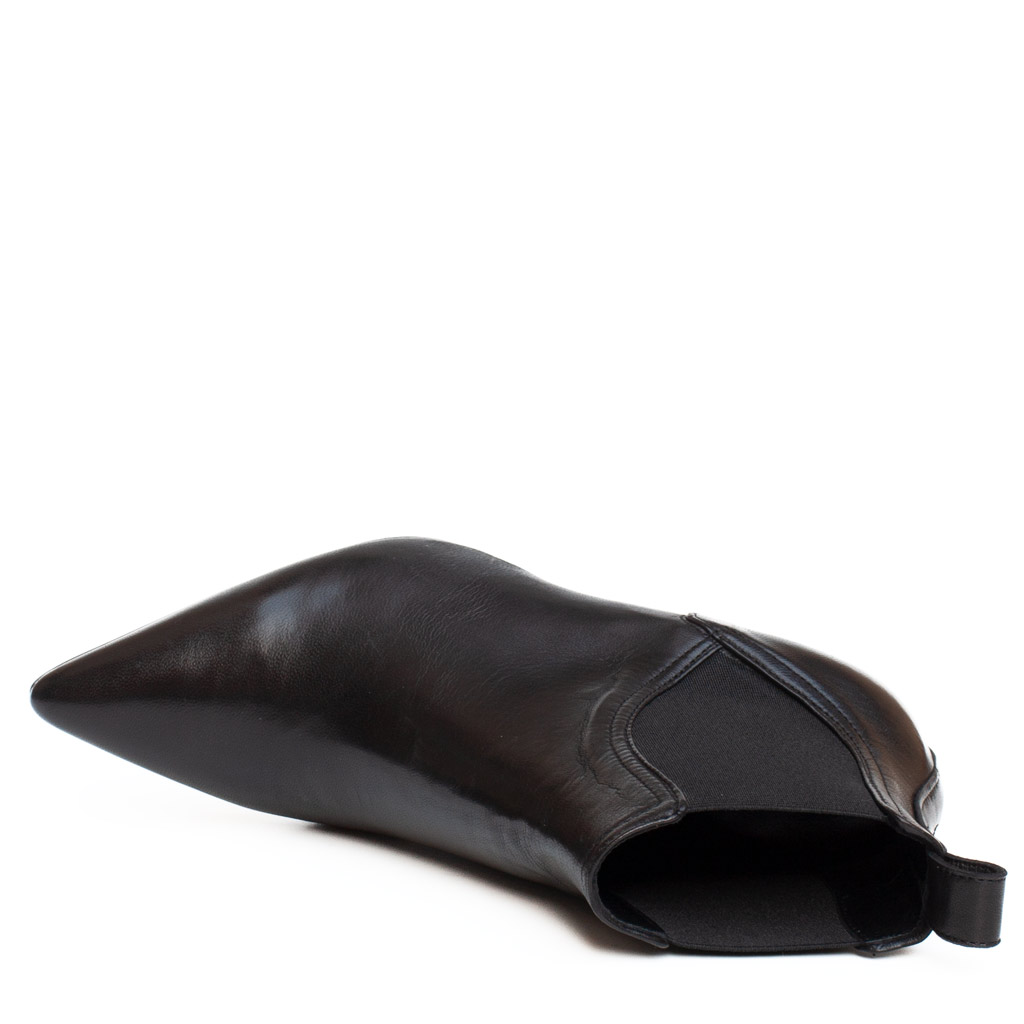 Stivaletto Chelsea Vitello Nero Tacco Rocchetto