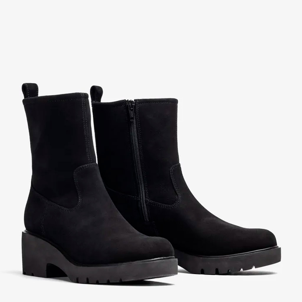 Black suede ankle boots with a side zip, Javito Unisa style, with a treaded platform sole