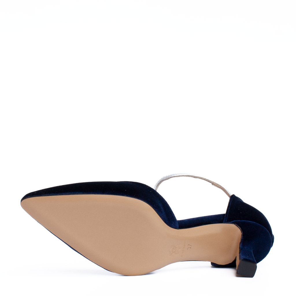 Blue Velvet Shoe with Strap and Medium Heel