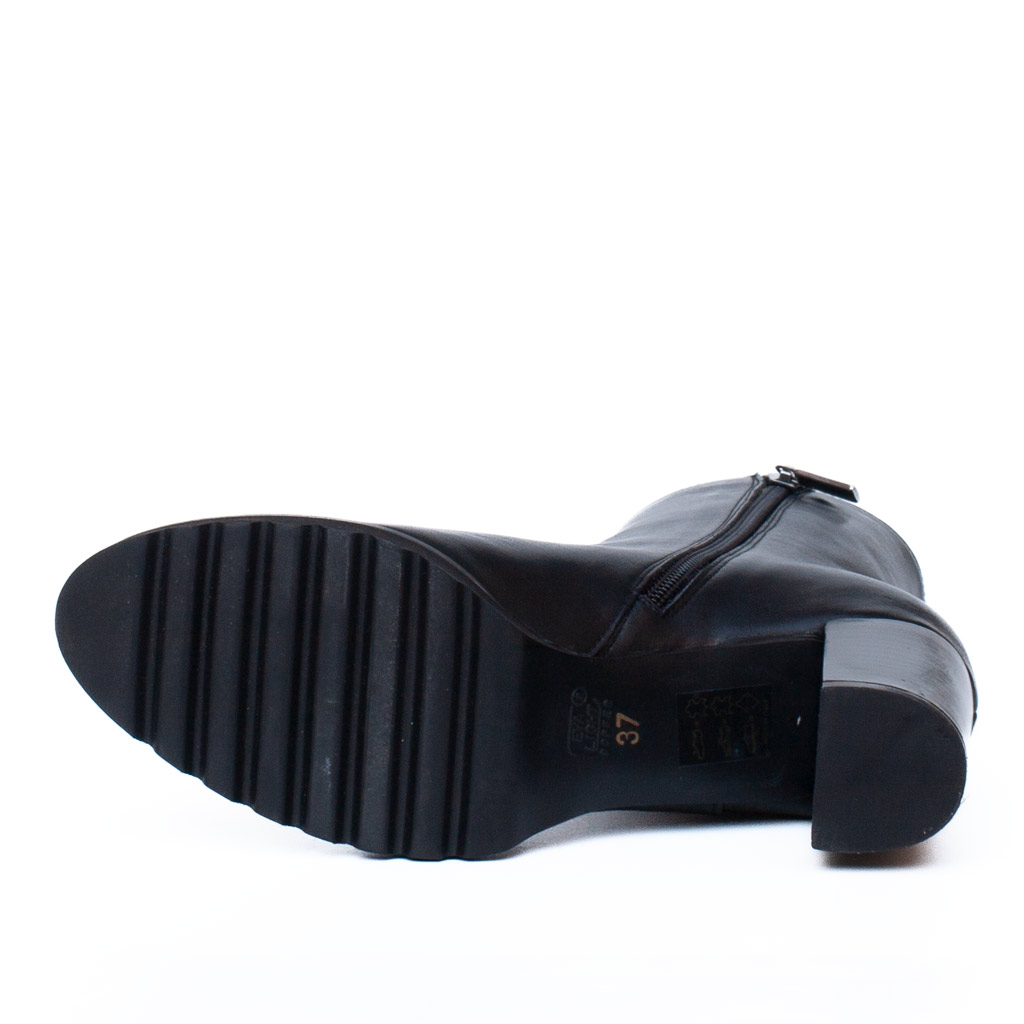 Stivaletto Cervone in Pelle Nera con Plateau e Cerniera