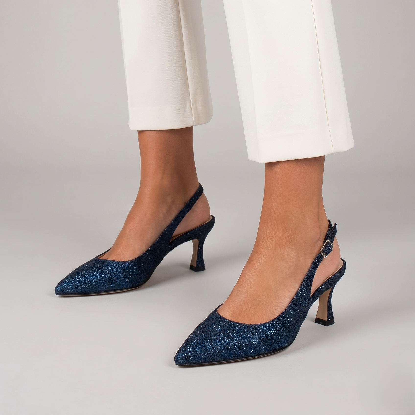carpe chanel blu eleganti con tacco medio a trapezio e punta affusolata