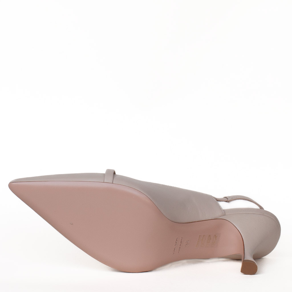 Slingback cream-coloured leather slip-on shoes