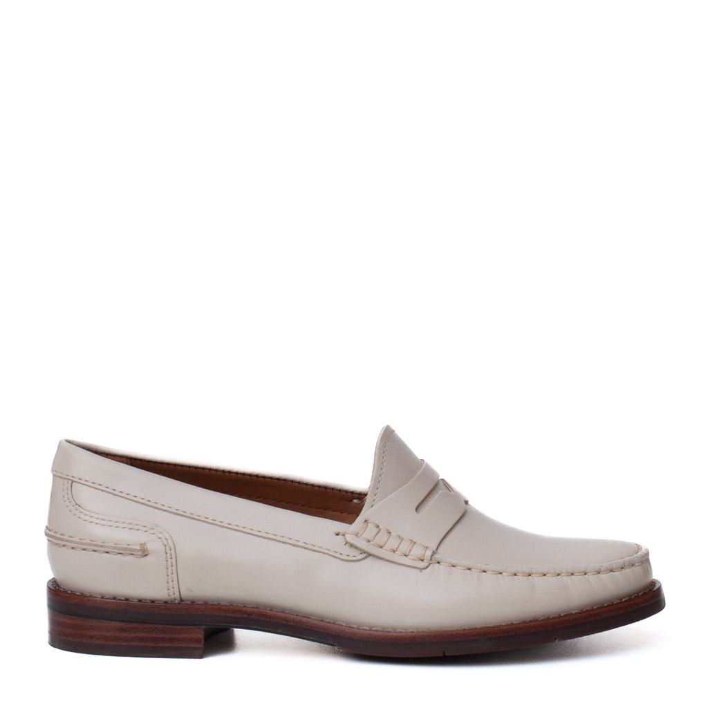 Low-cut Ivory Leather Loafers
