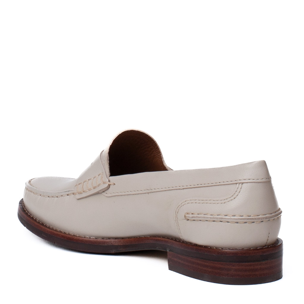 Low-cut Ivory Leather Loafers