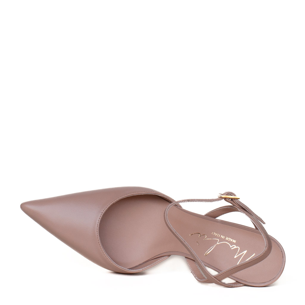 Powder-pink nappa leather pointed-toe shoes with a strap and a spool heel