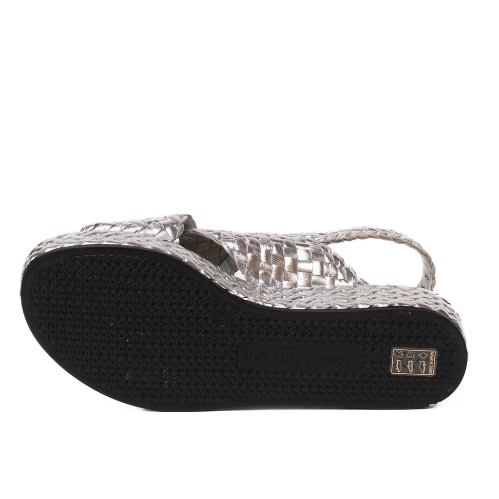 Silver woven leather sandals by Pons Quintana, Forlì