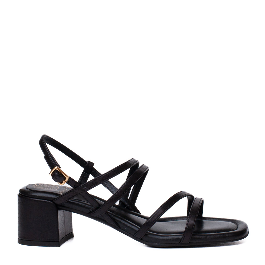 Unisa Kalma black leather sandals with a wide heel
