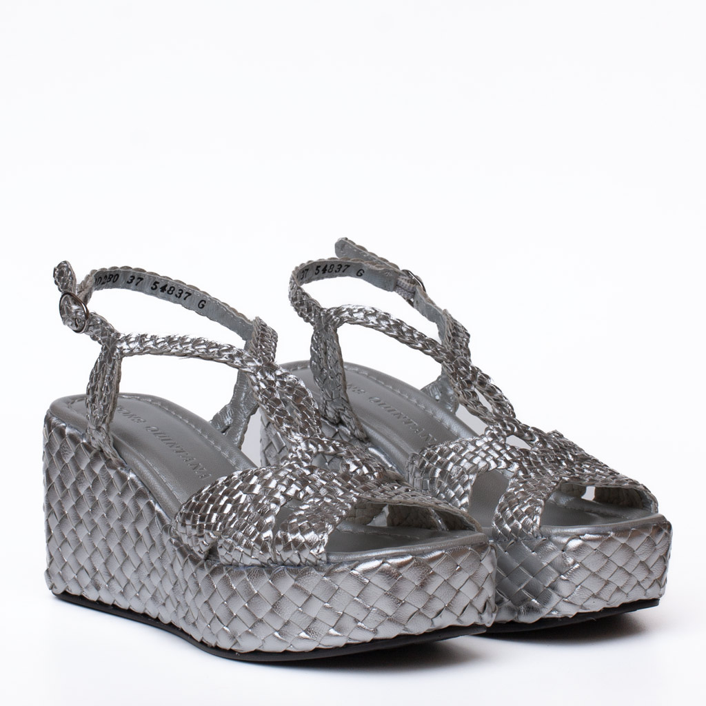 Silver low-heeled slingbacks with a wide heel – Cervone –
