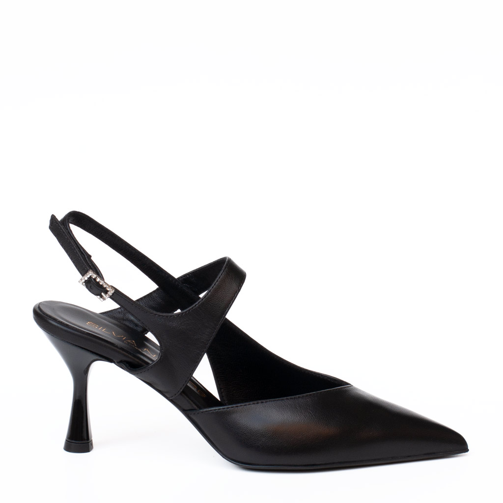 Silvia Narese black leather pointed-toe slingback shoes