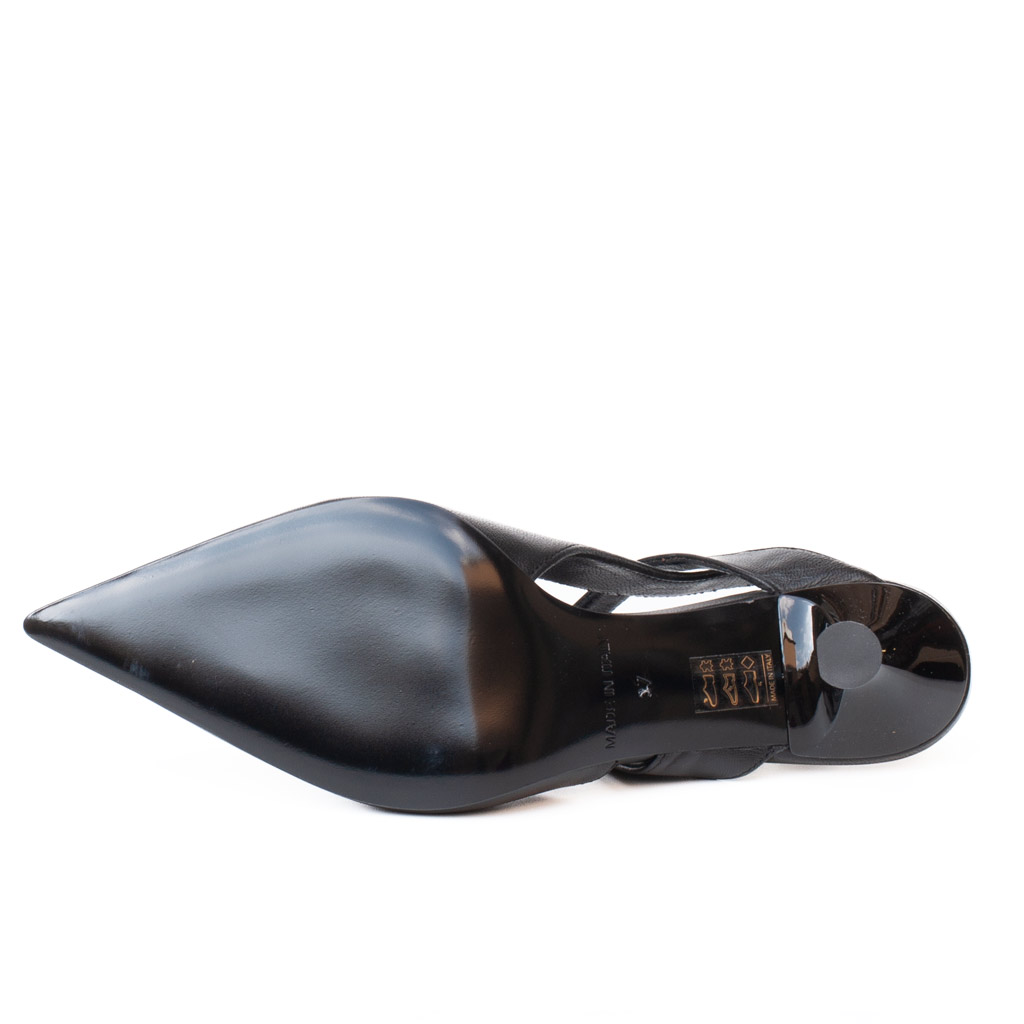 Silvia Narese black leather pointed-toe slingback shoes