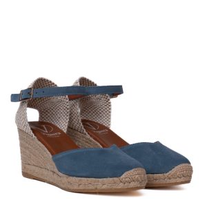 Viguera espadrilles in light blue suede with a rope wedge and an ankle strap.
