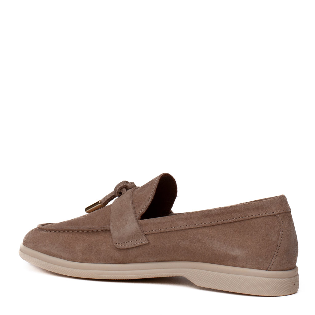 Bekk beige suede moccasin with tassel and boat sole