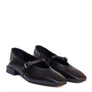 scarpa-bassa-pelle-nera-punta-quadrata-e-cinturino