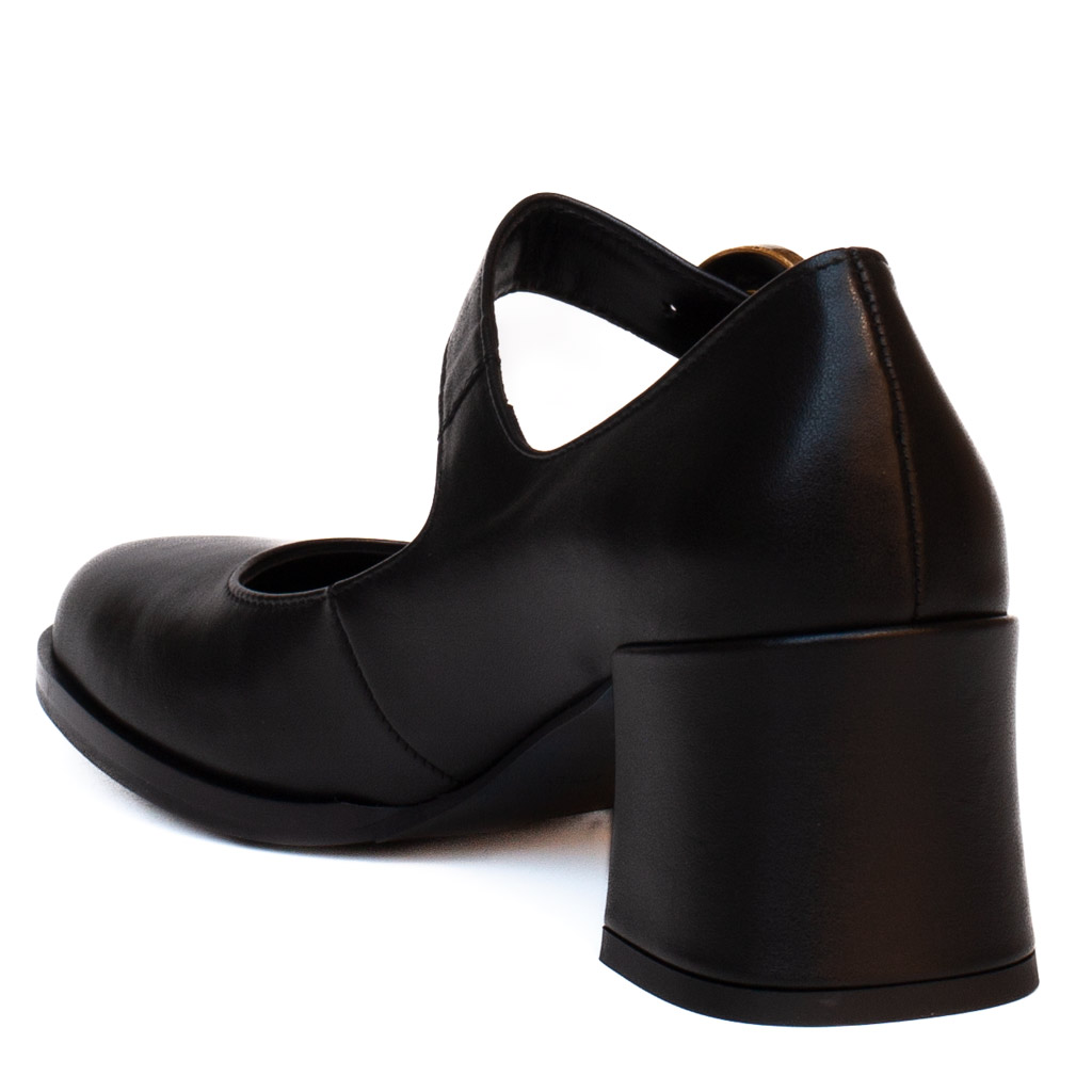 Scarpa pelle nera tacco e fibbia bronzo