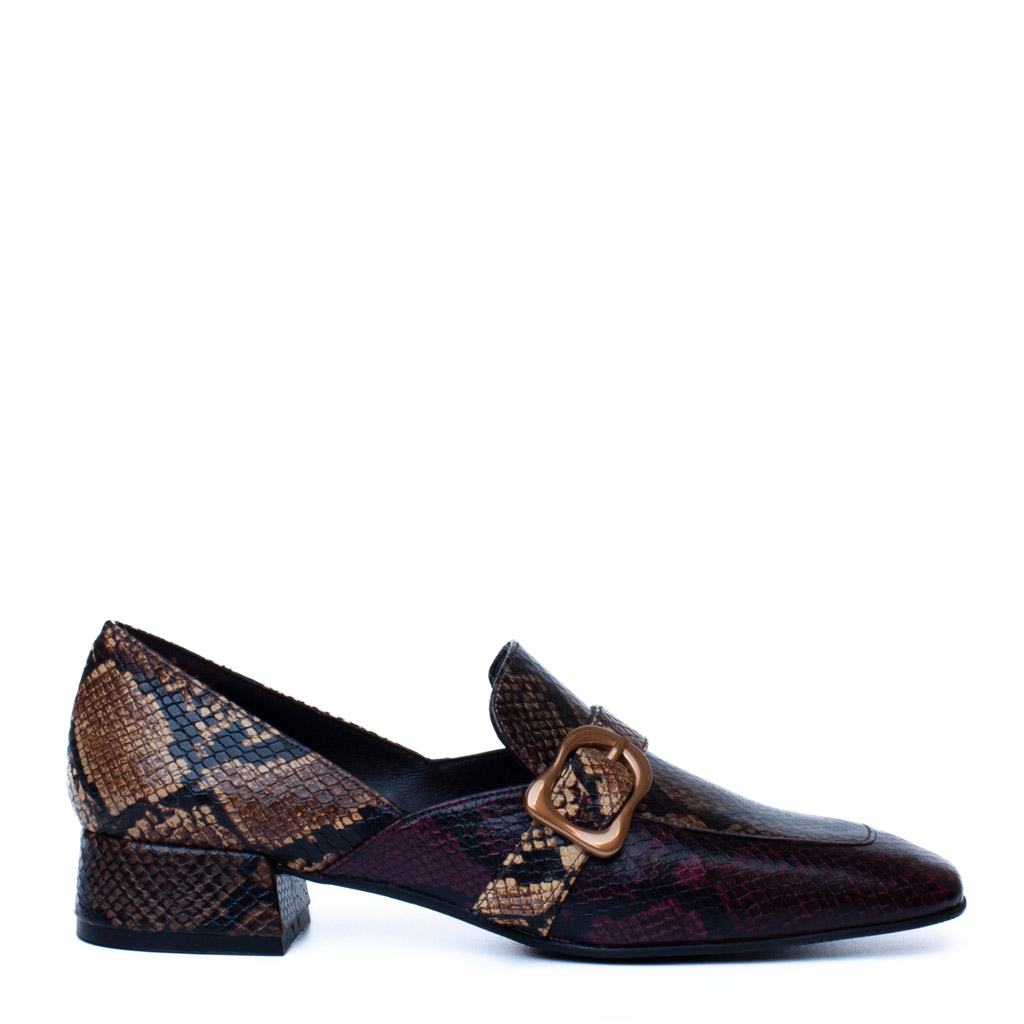 Mocassino pitonato con fibbia multicolor elegante da donna