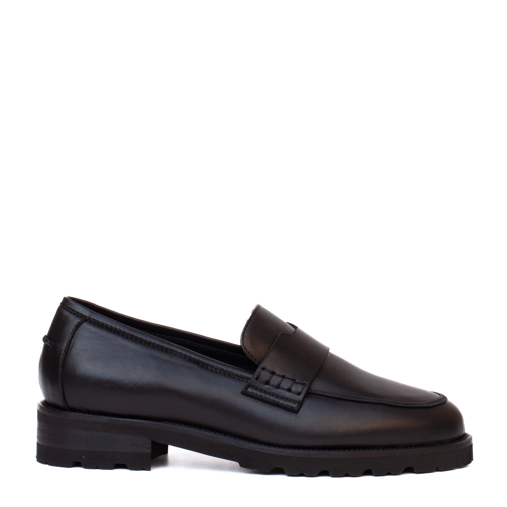 Mocassino Donna Pelle Nera Cervone Roma con Suola Vibram