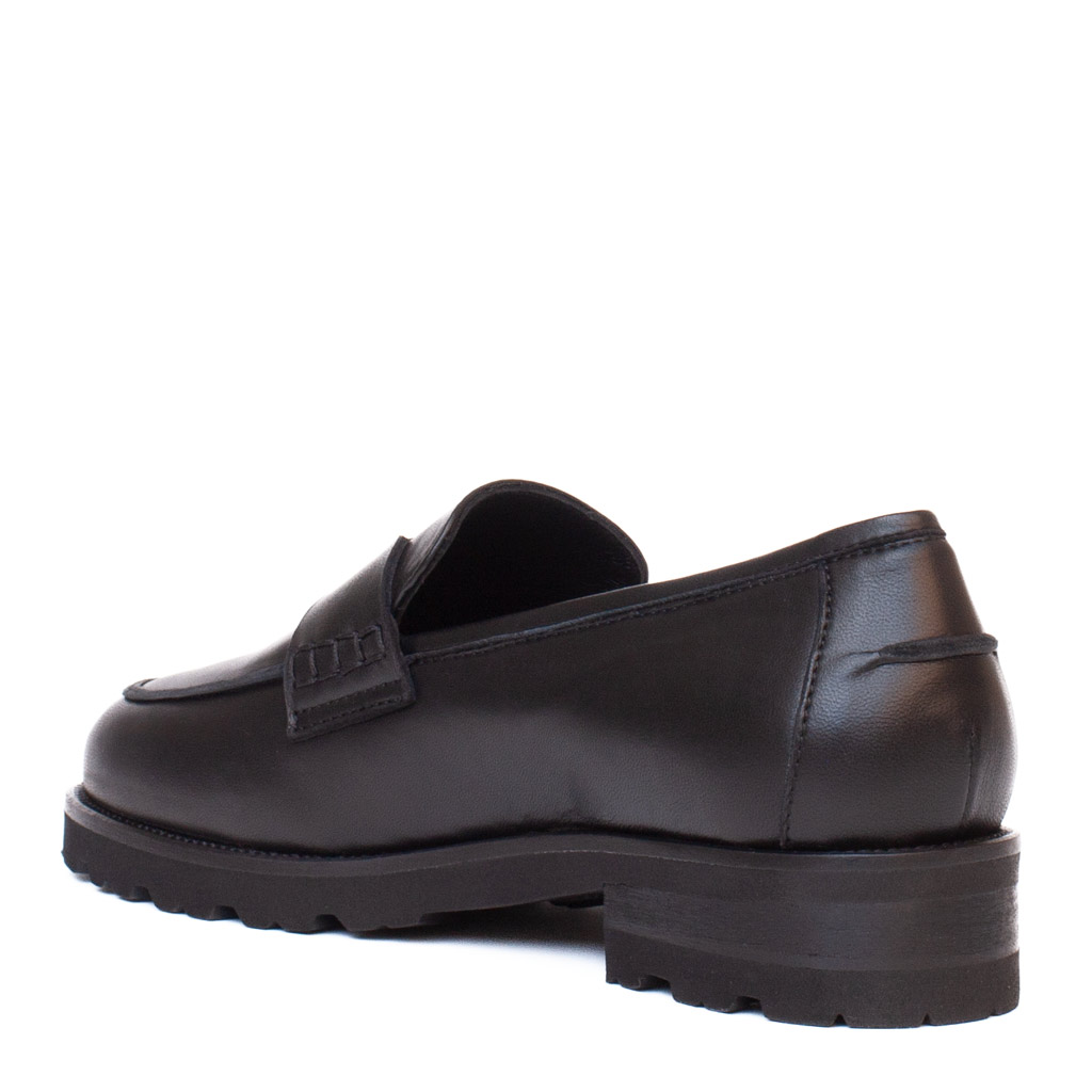 Mocassino Donna Pelle Nera Cervone Roma con Suola Vibram