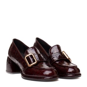 Mocassino con tacco vernice stampa coccodrillo bordeaux modello Emilia Pons Quintana