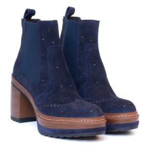 Stivaletto camoscio blu Pons Quintana con tacco largo e foratura all'inglese
