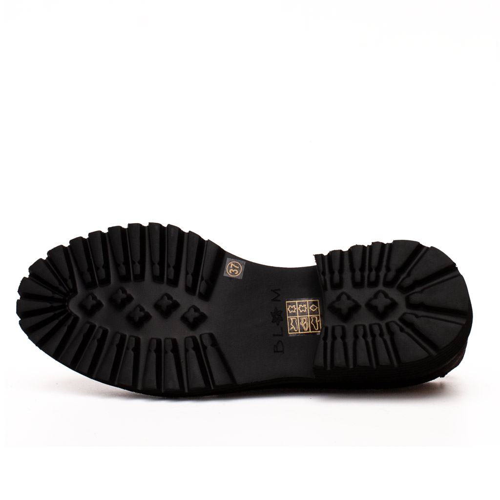 Scarpa allacciata camoscio marrone