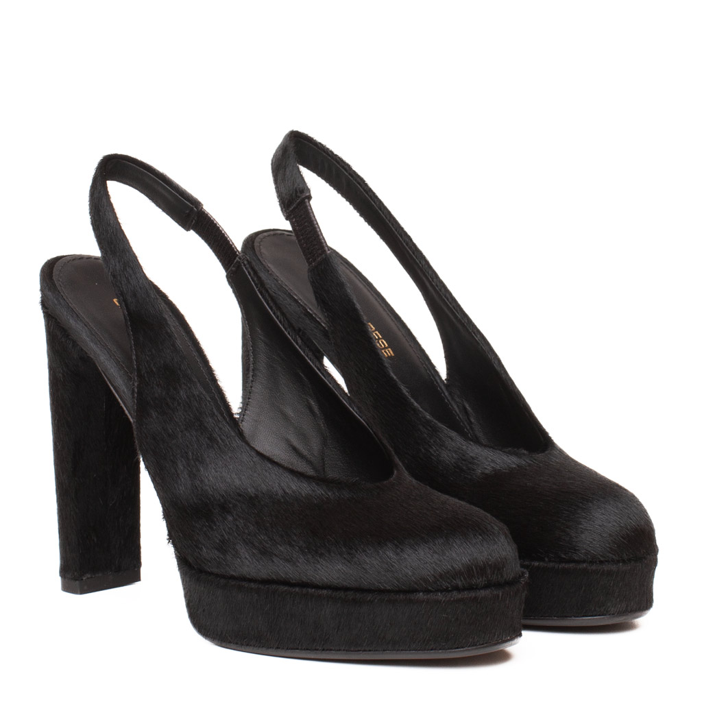 Décolleté slingback con plateau in cavallino nero
