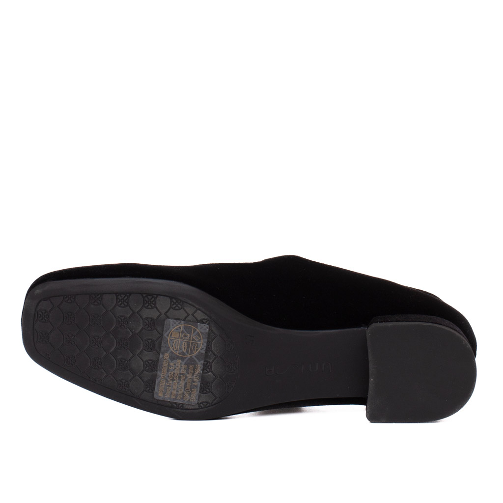 Ballerine in velluto nero con cinturino Mary Jane