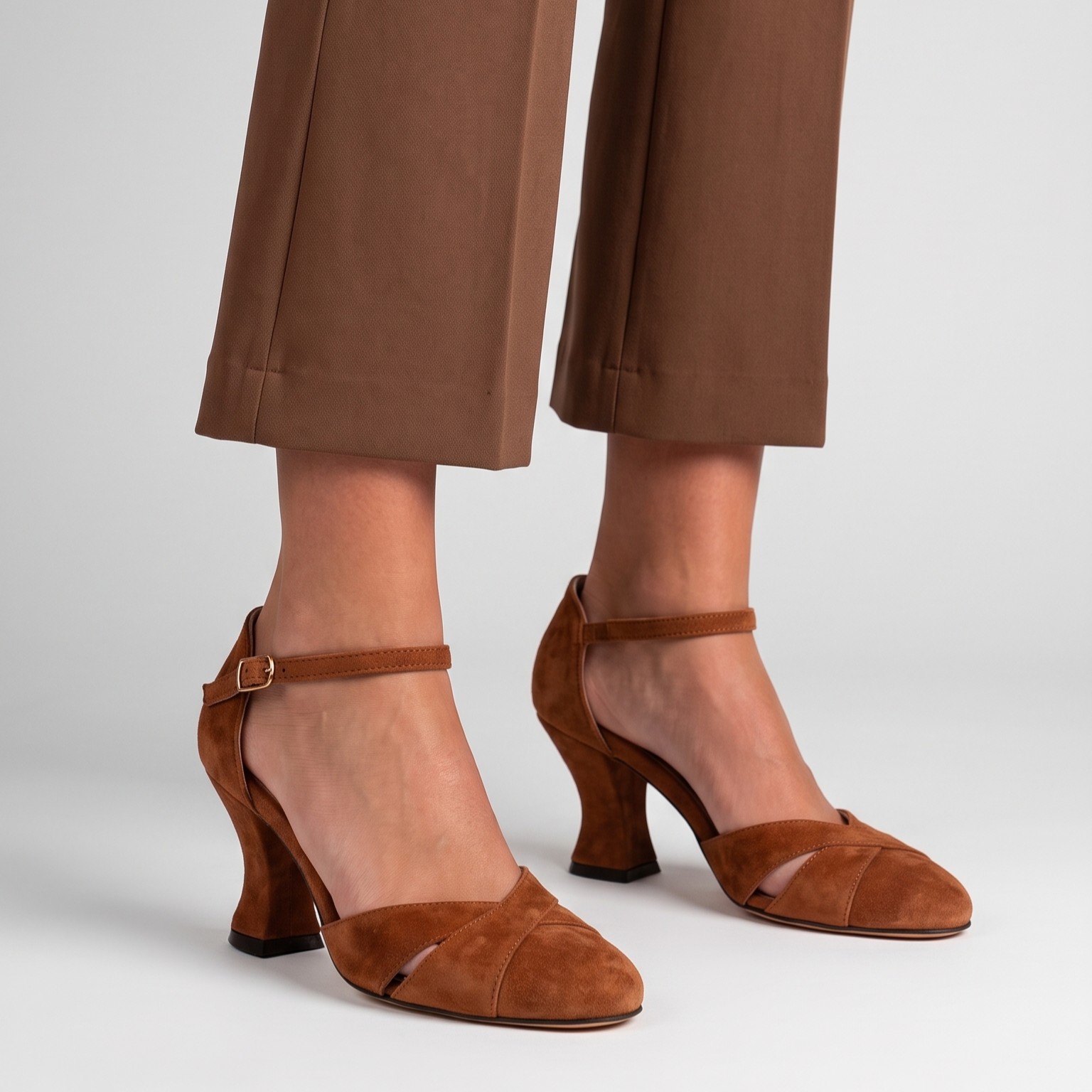 scarpe camoscio cuoio