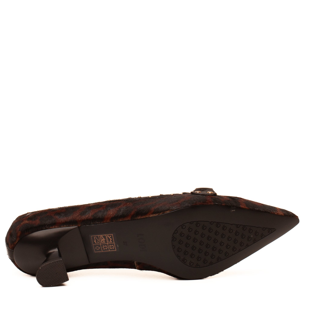 Scarpa Leopardata con Tacco e Borchie