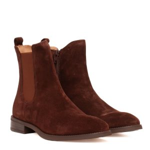 Stivaletto basso camoscio marrone modello Barty con elastico laterale e cerniera