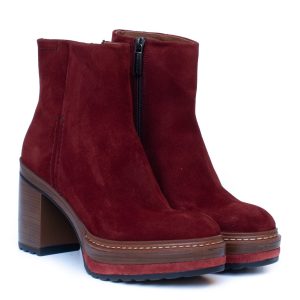 Stivaletto camoscio bordeaux Pons Quintana modello Olivia con tacco largo e suola carrarmato