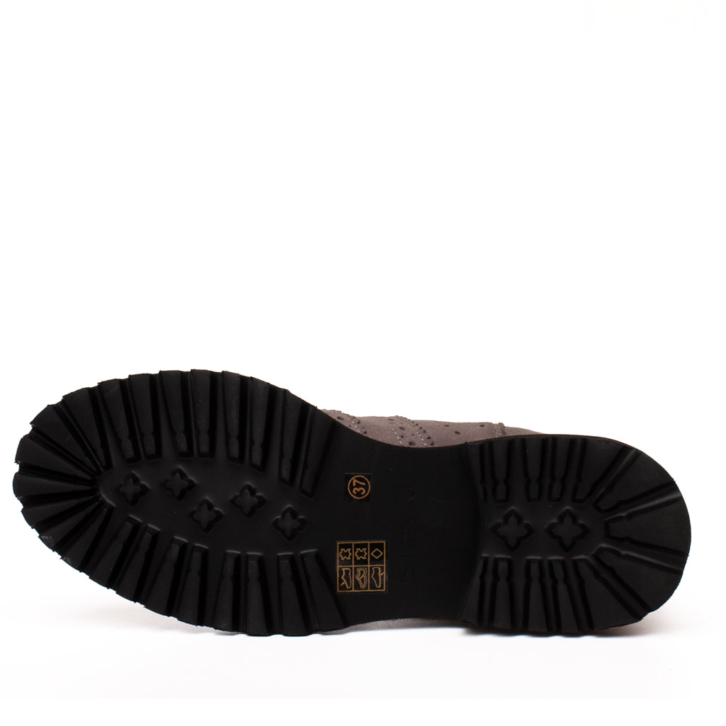 Stivaletto Chelsea Camoscio Grigio con Suola Carrarmato