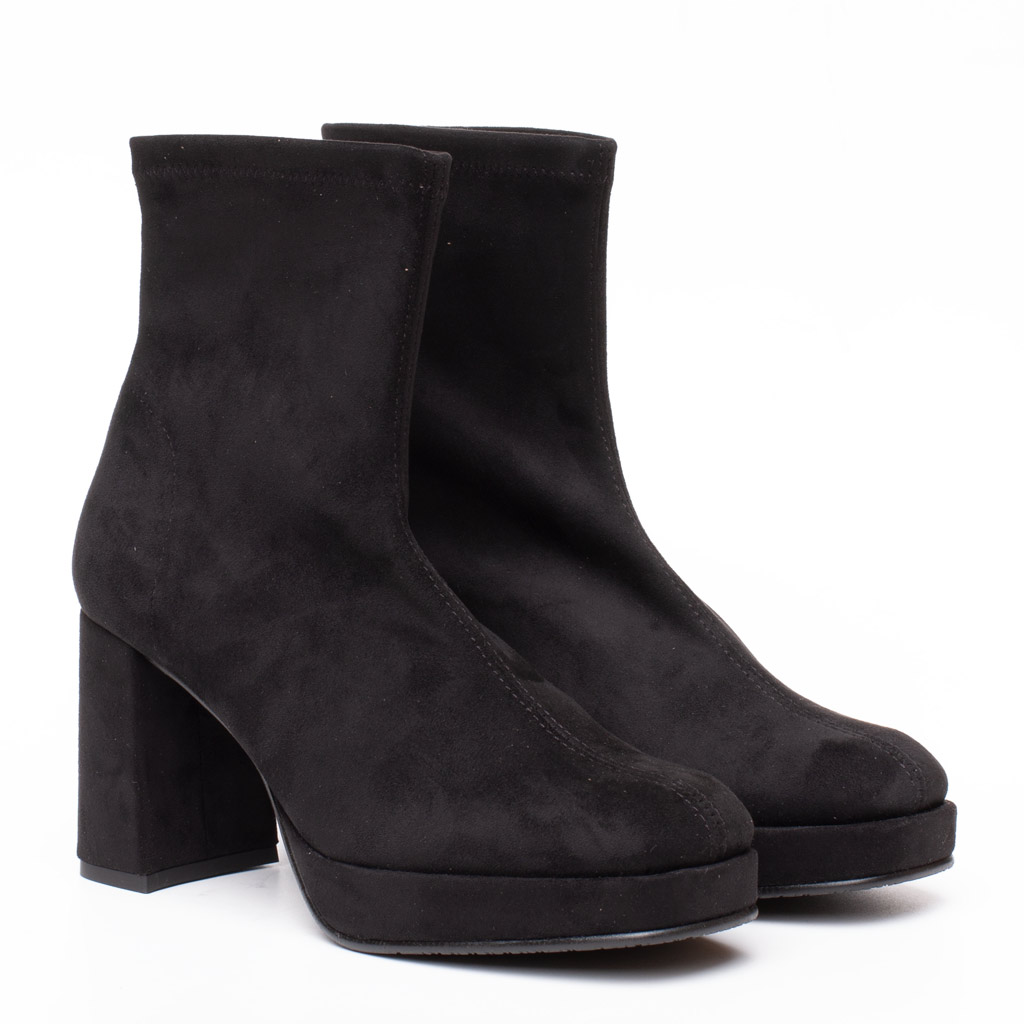 Stivaletto nero con plateau in tessuto scamosciato elasticizzato tacco largo