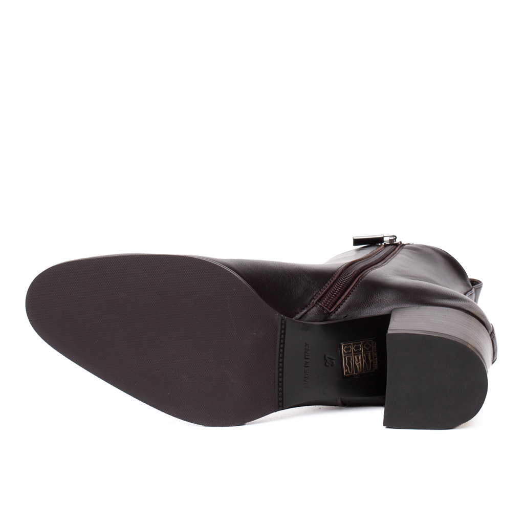 Stivaletto in pelle marrone da donna con tacco medio
