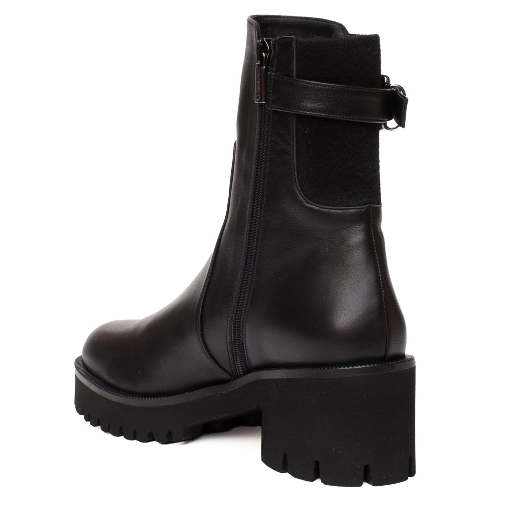 Stivaletto Pelle Nero Cervone con Tacco e Para Carrarmato