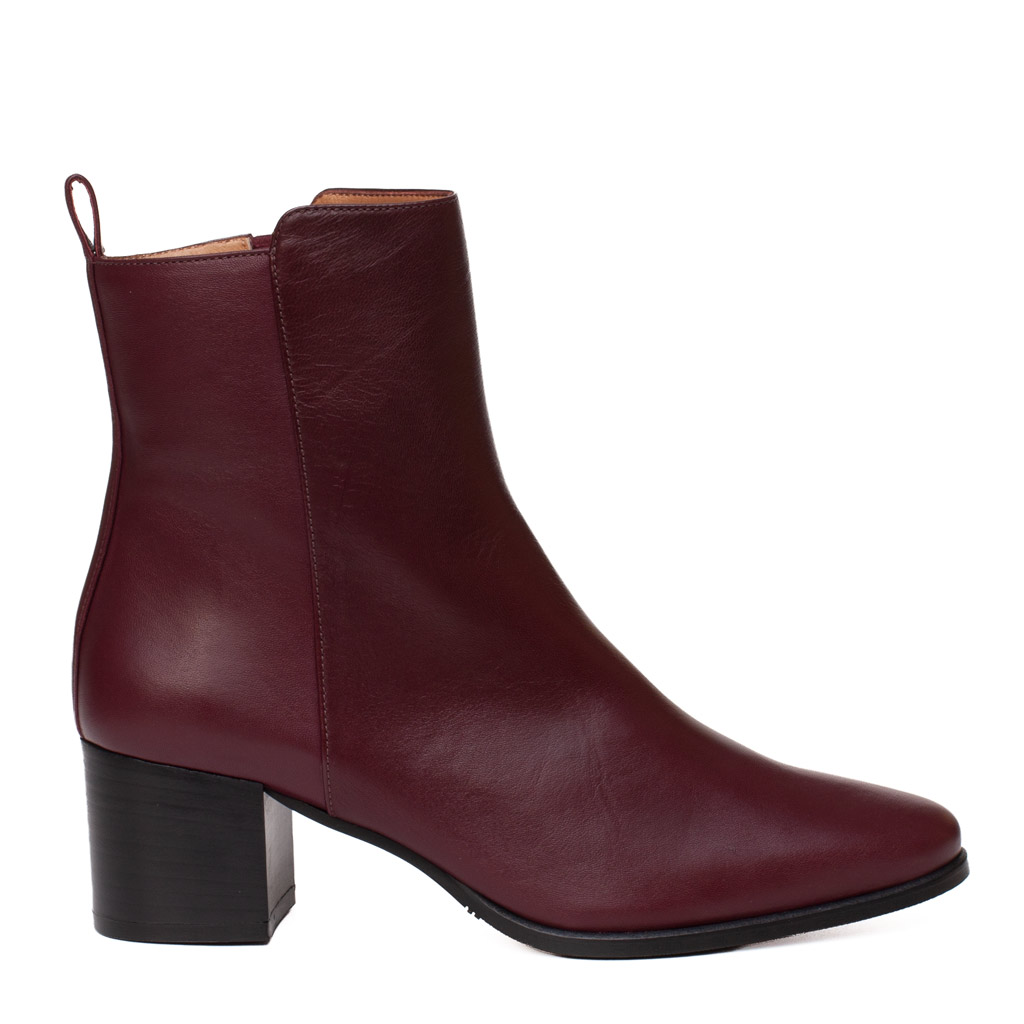 Stivaletto pelle color vino Cervone con tacco comodo